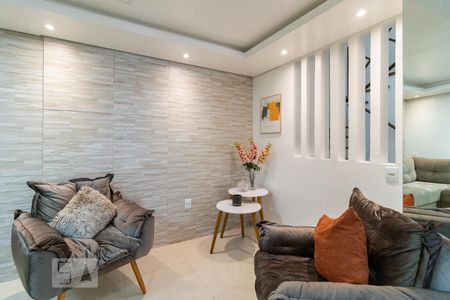 Sala de casa à venda com 4 quartos, 200m² em Tristeza, Porto Alegre
