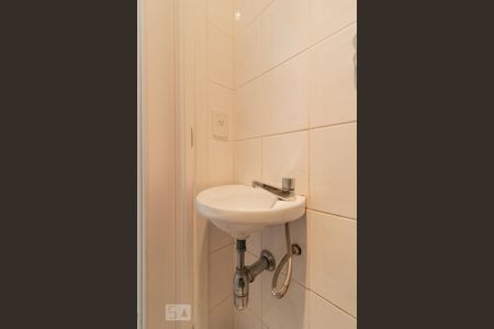 Apartamento à venda com 113m², 3 quartos e 3 vagas Apartamento à venda com 113m², 3 quartos e 3 vagasBanheiro de Serviço