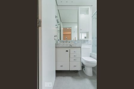 Apartamento à venda com 113m², 3 quartos e 3 vagas Apartamento à venda com 113m², 3 quartos e 3 vagasBanheiro da Suíte