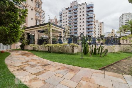 Apartamento à venda com 113m², 3 quartos e 3 vagas Apartamento à venda com 113m², 3 quartos e 3 vagasPiscina