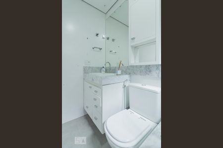 Apartamento à venda com 113m², 3 quartos e 3 vagas Apartamento à venda com 113m², 3 quartos e 3 vagasBanheiro da Suíte