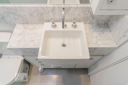 Apartamento à venda com 113m², 3 quartos e 3 vagas Apartamento à venda com 113m², 3 quartos e 3 vagasBanheiro do Social