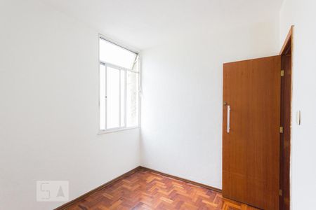 Quarto 1 de apartamento para alugar com 3 quartos, 58m² em Freguesia (jacarepaguá), Rio de Janeiro