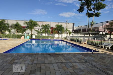 Apartamento à venda com 48m², 2 quartos e 1 vaga Apartamento à venda com 48m², 2 quartos e 1 vagaÁrea comum - Piscina