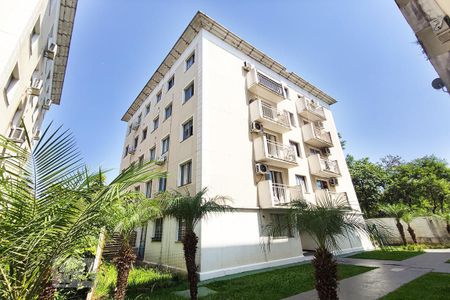 Apartamento à venda com 48m², 2 quartos e 1 vaga Apartamento à venda com 48m², 2 quartos e 1 vagaFachada do bloco