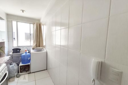 Apartamento à venda com 48m², 2 quartos e 1 vaga Apartamento à venda com 48m², 2 quartos e 1 vagaCozinha e Área de Serviço