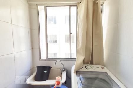 Apartamento à venda com 48m², 2 quartos e 1 vaga Apartamento à venda com 48m², 2 quartos e 1 vagaCozinha e Área de Serviço