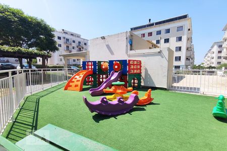 Apartamento à venda com 48m², 2 quartos e 1 vaga Apartamento à venda com 48m², 2 quartos e 1 vagaÁrea Comum - Playground