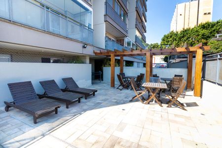 Apartamento à venda com 66m², 2 quartos e 1 vagaÁrea comum - Piscina