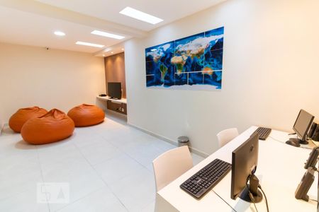 Apartamento à venda com 66m², 2 quartos e 1 vagaÁrea comum