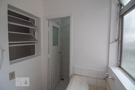 Apartamento para alugar com 70m², 2 quartos e 1 vagaÁrea de Serviço