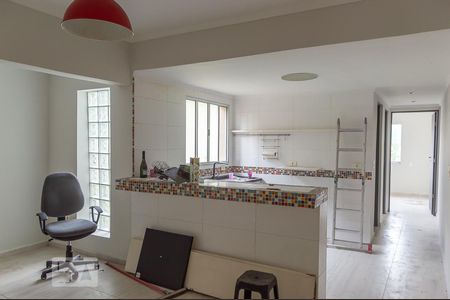 Casa à venda com 140m², 3 quartos e 2 vagas Casa à venda com 140m², 3 quartos e 2 vagasCozinha