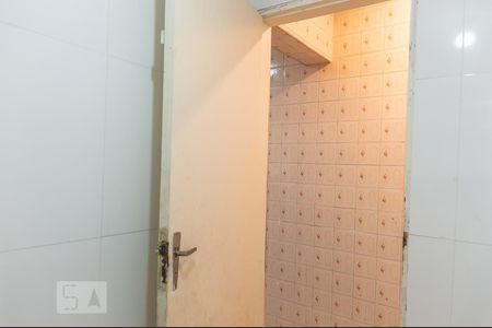Casa à venda com 140m², 3 quartos e 2 vagas Casa à venda com 140m², 3 quartos e 2 vagasEdícula