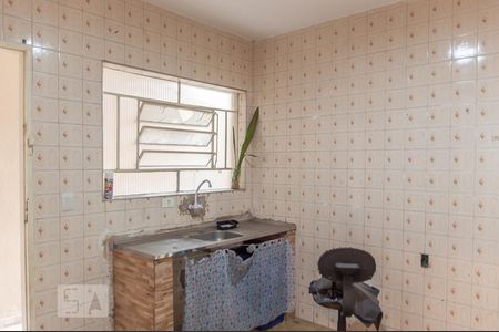 Casa à venda com 140m², 3 quartos e 2 vagas Casa à venda com 140m², 3 quartos e 2 vagasEdícula