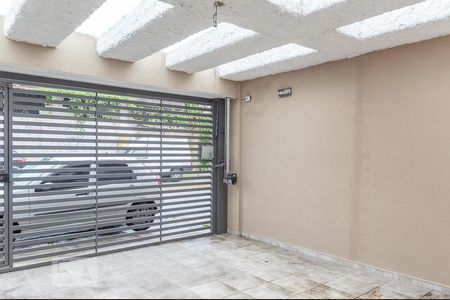 Casa à venda com 140m², 3 quartos e 2 vagas Casa à venda com 140m², 3 quartos e 2 vagasGaragem