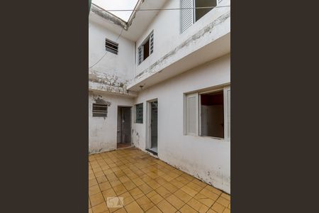 Casa para alugar com 400m², 2 quartos e 3 vagasFachada