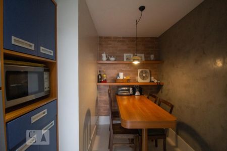 Apartamento à venda com 100m², 3 quartos e 2 vagas Apartamento à venda com 100m², 3 quartos e 2 vagasCozinha