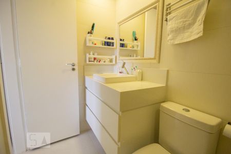 Apartamento à venda com 100m², 3 quartos e 2 vagas Apartamento à venda com 100m², 3 quartos e 2 vagasBanheiro da Suíte