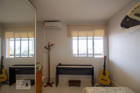 Apartamento à venda com 100m², 3 quartos e 2 vagas Apartamento à venda com 100m², 3 quartos e 2 vagasQuarto