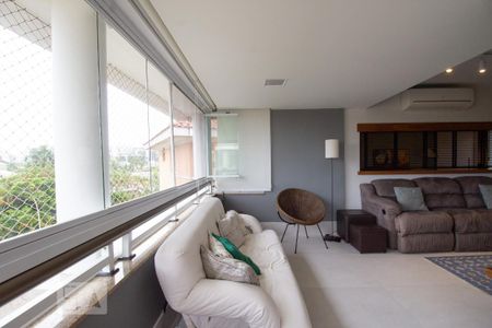 Apartamento à venda com 100m², 3 quartos e 2 vagas Apartamento à venda com 100m², 3 quartos e 2 vagasVaranda