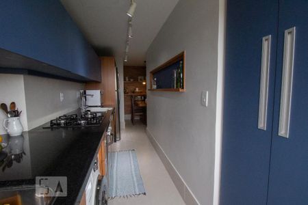 Apartamento à venda com 100m², 3 quartos e 2 vagas Apartamento à venda com 100m², 3 quartos e 2 vagasÁrea de Serviço