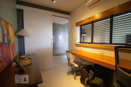 Apartamento à venda com 100m², 3 quartos e 2 vagas Apartamento à venda com 100m², 3 quartos e 2 vagasEscritório