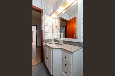 Apartamento para alugar com 105m², 3 quartos e 2 vagasBanheiro Social