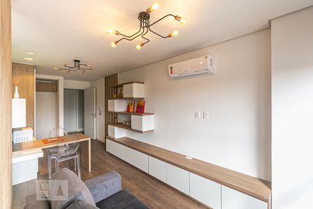 Sala de apartamento à venda com 1 quarto, 50m² em Jardim do Salso, Porto Alegre
