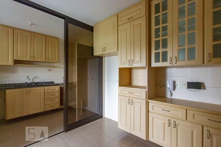 Apartamento à venda com 196m², 4 quartos e 3 vagas