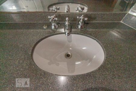 Apartamento à venda com 196m², 4 quartos e 3 vagas