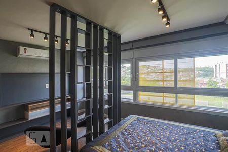 Quarto de apartamento à venda com 1 quarto, 50m² em Jardim do Salso, Porto Alegre