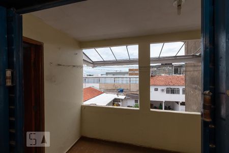 Vista da Suite de apartamento para alugar com 2 quartos, 80m² em Setor Campinas, Goiânia