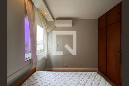 Apartamento à venda com 153m², 4 quartos e 1 vagaQuarto 3