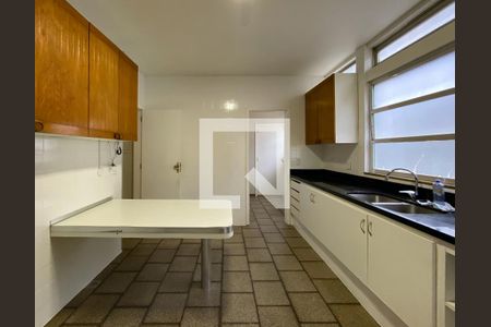Apartamento à venda com 153m², 4 quartos e 1 vagaCozinha