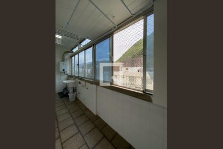 Apartamento à venda com 153m², 4 quartos e 1 vagaÁrea de serviço