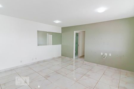 Sala de apartamento para alugar com 2 quartos, 77m² em Vila Sônia, São Paulo