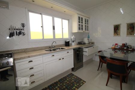 Casa de condomínio à venda com 400m², 3 quartos e 4 vagasCozinha