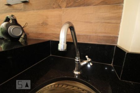 Casa de condomínio à venda com 400m², 3 quartos e 4 vagasQuintal