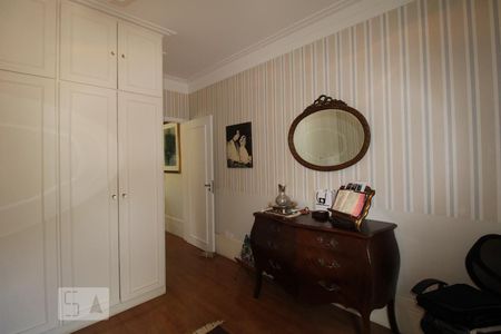 Casa de condomínio à venda com 400m², 3 quartos e 4 vagasQuarto 2