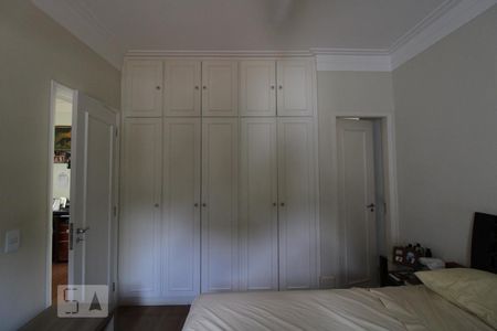 Casa de condomínio à venda com 400m², 3 quartos e 4 vagasQuarto 1 (suíte)