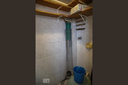 Apartamento à venda com 110m², 4 quartos e 2 vagasBanheiro de Serviço