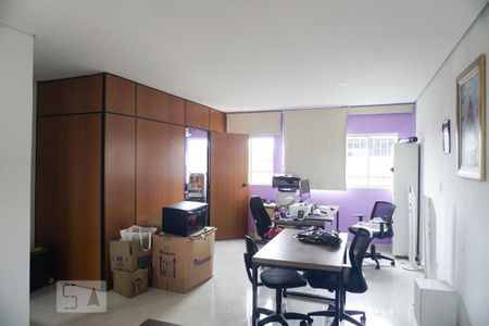 Casa à venda com 340m², 3 quartos e 2 vagasEscritório