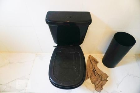 Casa à venda com 340m², 3 quartos e 2 vagasBanheiro 1