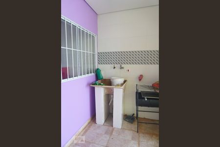 Casa à venda com 340m², 3 quartos e 2 vagasLavanderia