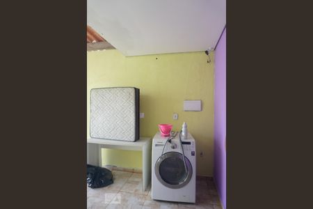 Casa à venda com 340m², 3 quartos e 2 vagasLavanderia