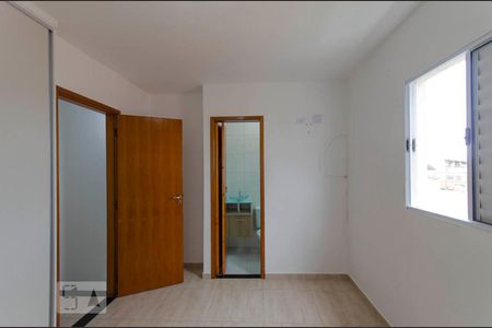 Suíte 1 de casa de condomínio para alugar com 2 quartos, 65m² em Vila Santana, São Paulo