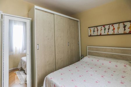 Suite de apartamento à venda com 3 quartos, 74m² em Jardim Ester Yolanda, São Paulo