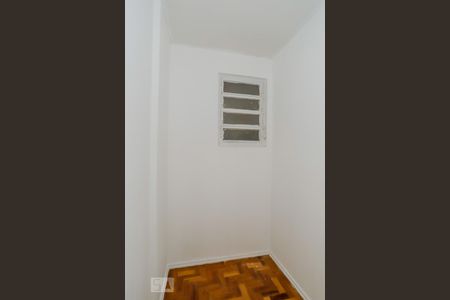 Apartamento à venda com 55m², 1 quarto e sem vaga Apartamento à venda com 55m², 1 quarto e sem vagaQuarto de Serviço