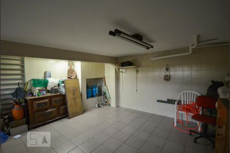 Casa à venda com 150m², 4 quartos e 2 vagas Casa à venda com 150m², 4 quartos e 2 vagasGaragem