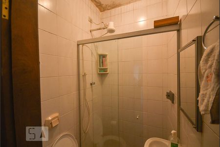 Casa à venda com 150m², 4 quartos e 2 vagas Casa à venda com 150m², 4 quartos e 2 vagasBanheiro de Serviço